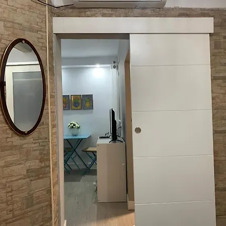 La Puerta Azul En El Corazon De Cadiz